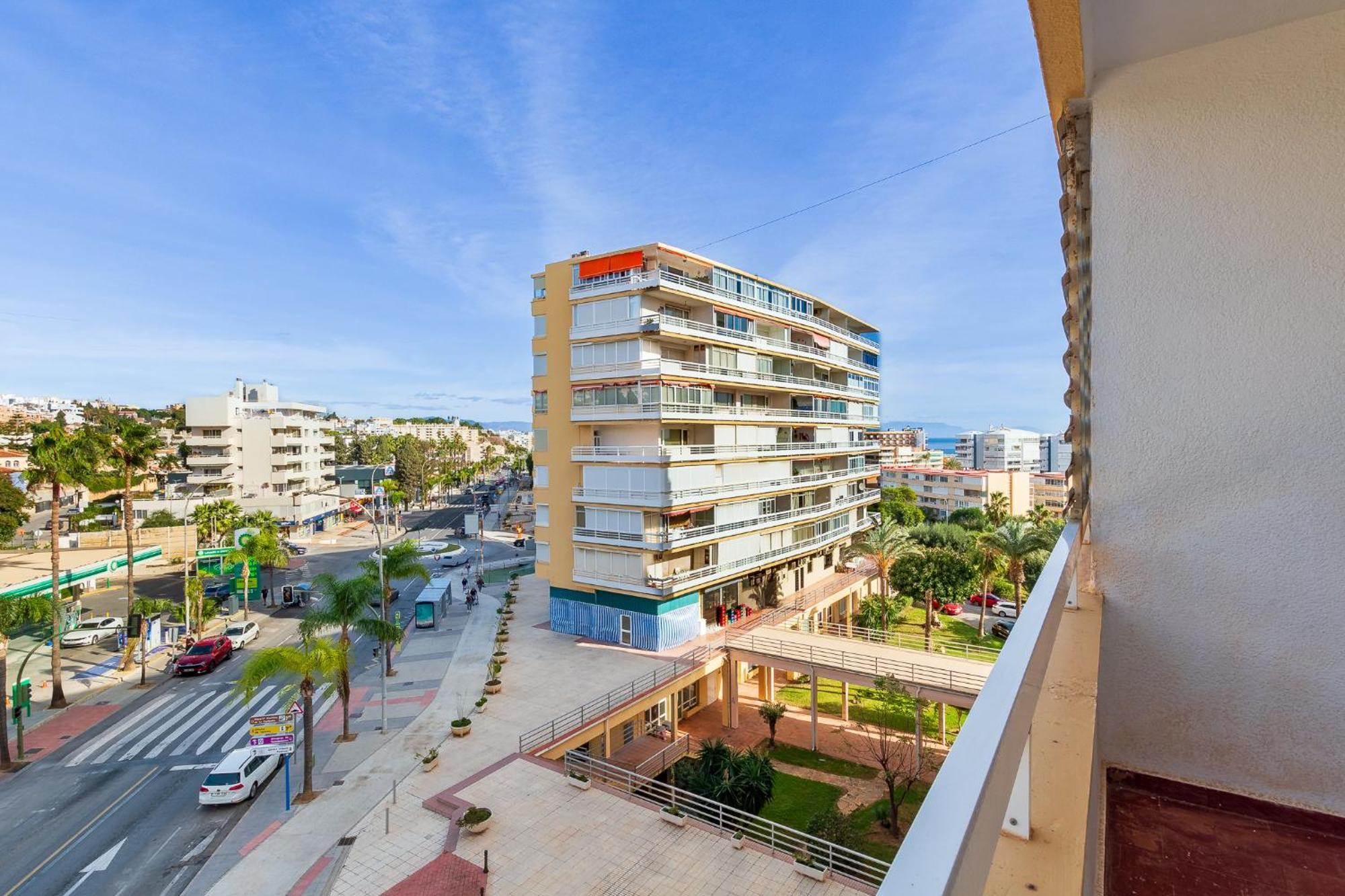 Eurosol 4d By Ivi Real Estate Apartment